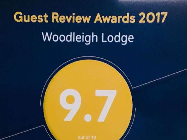 Отели типа «постель и завтрак» Woodleigh Lodge Гори-36