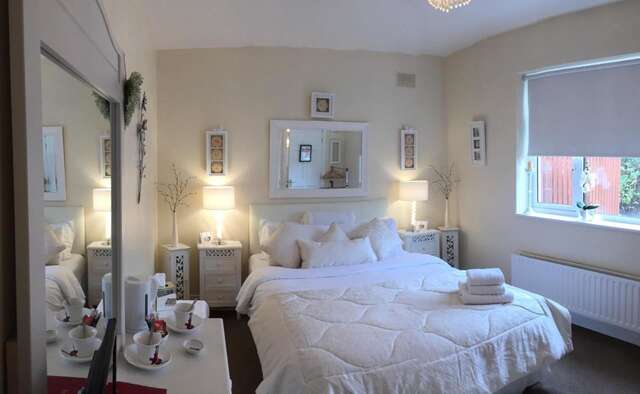 Отели типа «постель и завтрак» Woodleigh Lodge Гори-10